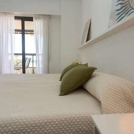 Beachfront Espacio Apartment Cullera