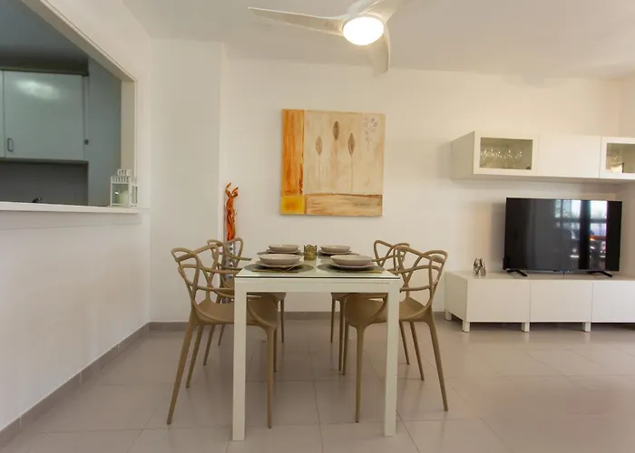 Beachfront Espacio Apartman *