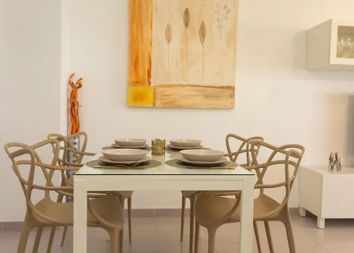 Beachfront Espacio 아파트 쿠엘라