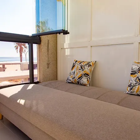 Beachfront Espacio Апартаменты Кульера