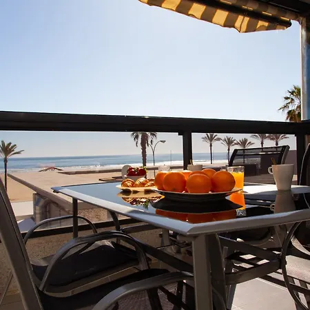 Beachfront Espacio Кульера